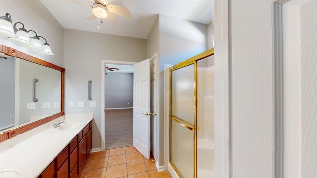 922 Lincoln Park West Drive, Greenwood, IN 46142