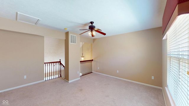 922 Lincoln Park West Drive, Greenwood, IN 46142