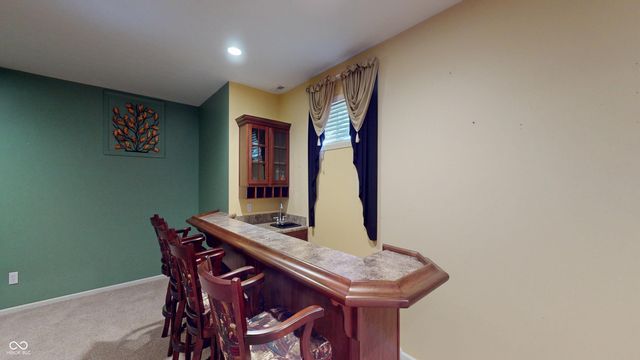 922 Lincoln Park West Drive, Greenwood, IN 46142