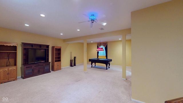 922 Lincoln Park West Drive, Greenwood, IN 46142