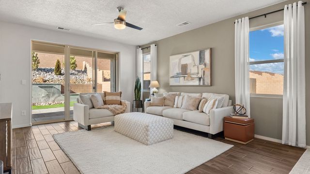 3838 Chitalpa, Santa Fe, NM 87507