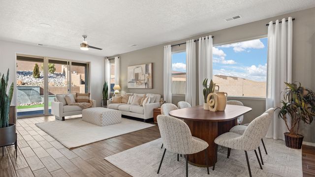 3838 Chitalpa, Santa Fe, NM 87507