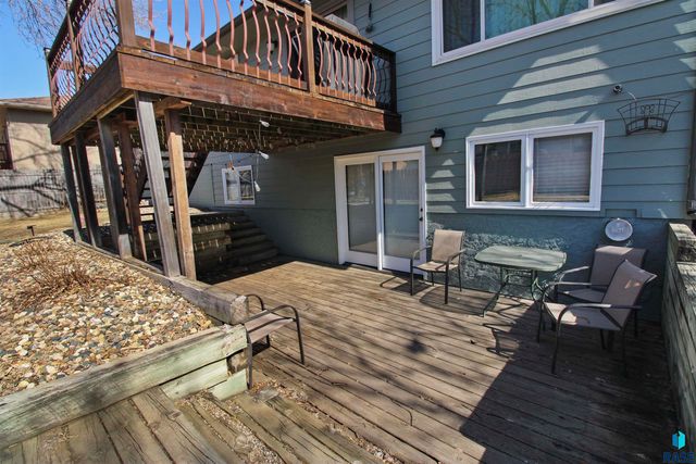 2505 S Pepper Ridge Ave Avenue, Sioux Falls, SD 57103