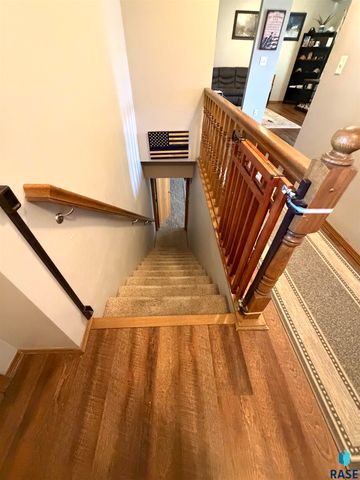 2505 S Pepper Ridge Ave Avenue, Sioux Falls, SD 57103