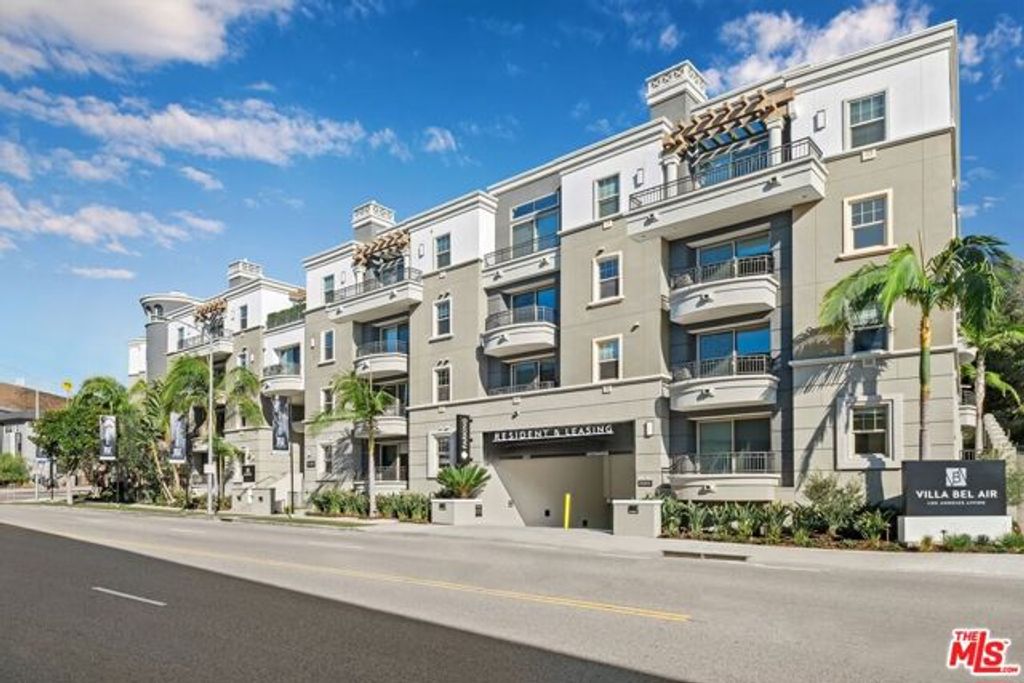 130 S Sepulveda Boulevard 308, Los Angeles, CA 90049