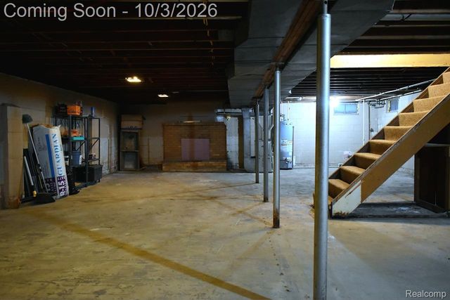 4441 E Court Street, Burton, MI 48509