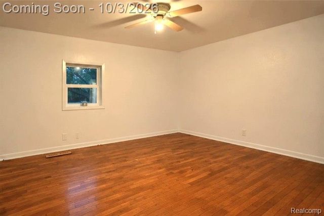 4441 E Court Street, Burton, MI 48509