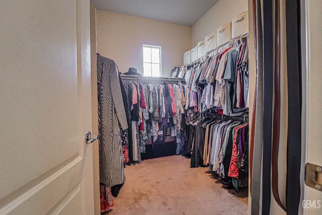 13500 Alabaster Court, Bakersfield, CA 93306