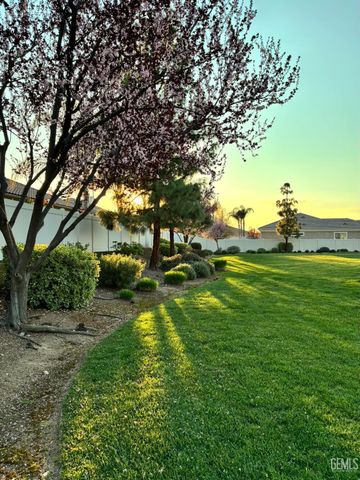 13500 Alabaster Court, Bakersfield, CA 93306