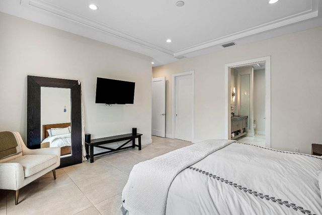 217 Gulfstream Boulevard, Boynton Beach, FL 33435