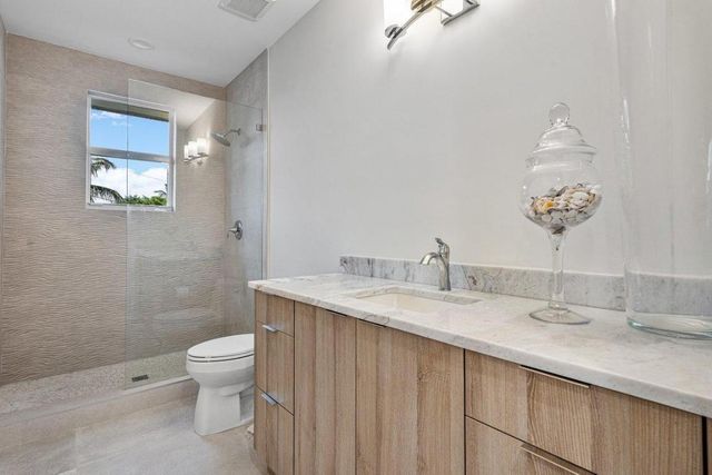 217 Gulfstream Boulevard, Boynton Beach, FL 33435