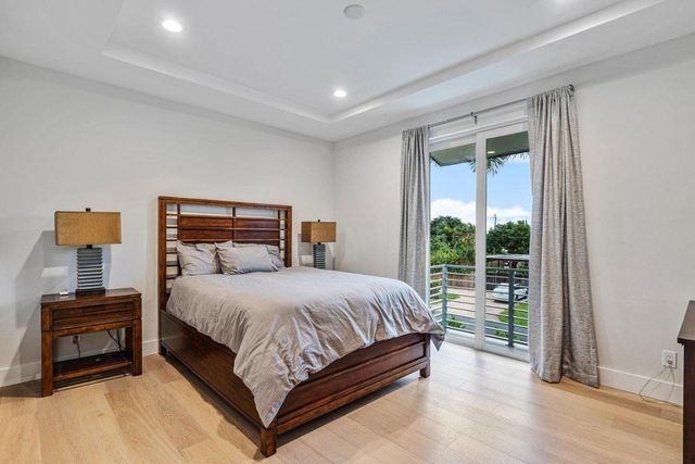 217 Gulfstream Boulevard, Boynton Beach, FL 33435