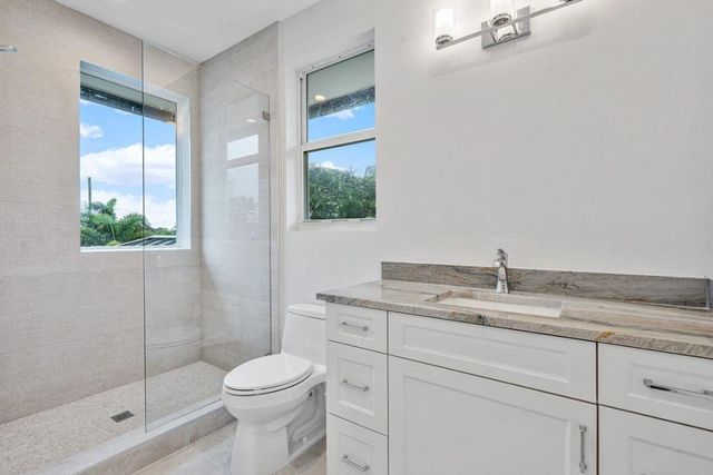 217 Gulfstream Boulevard, Boynton Beach, FL 33435