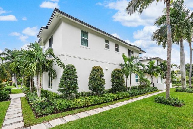217 Gulfstream Boulevard, Boynton Beach, FL 33435