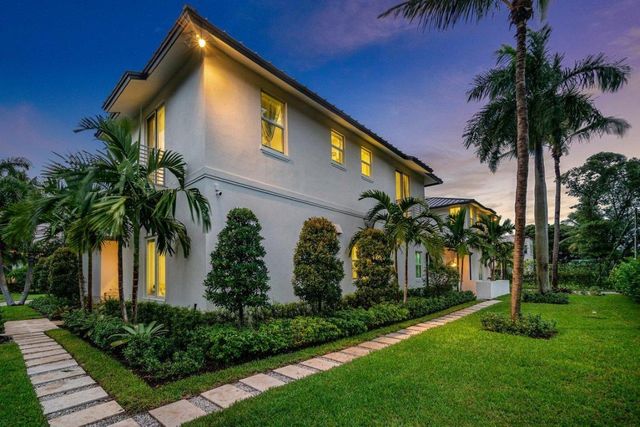 217 Gulfstream Boulevard, Boynton Beach, FL 33435