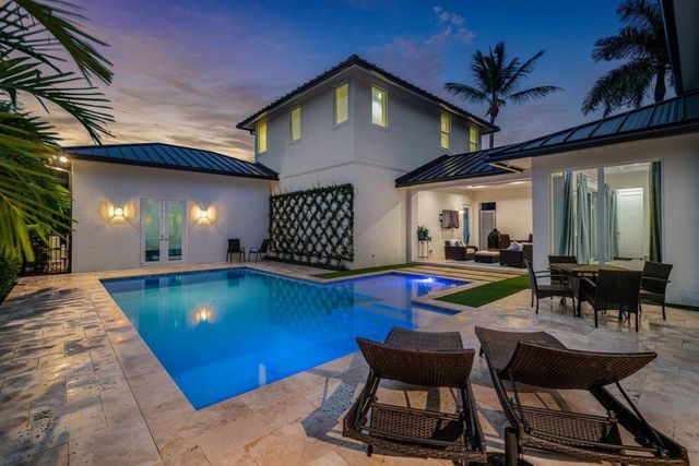 217 Gulfstream Boulevard, Boynton Beach, FL 33435