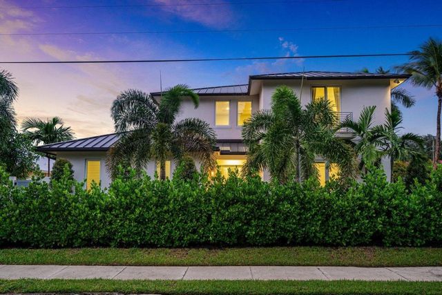 217 Gulfstream Boulevard, Boynton Beach, FL 33435