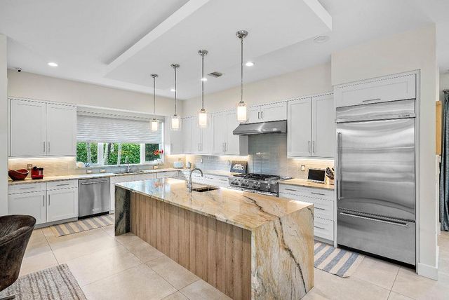 217 Gulfstream Boulevard, Boynton Beach, FL 33435