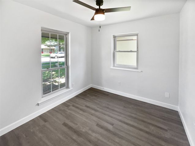 720 Tanglewood Drive, Hurst, TX 76053