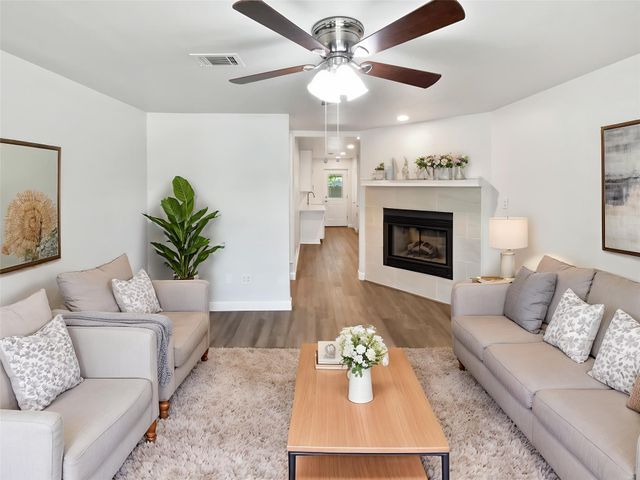 720 Tanglewood Drive, Hurst, TX 76053