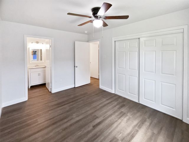 720 Tanglewood Drive, Hurst, TX 76053