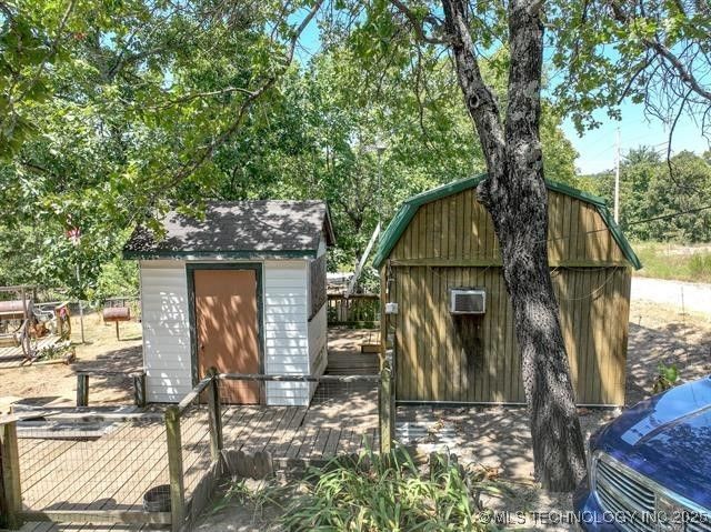 18 E Kangaroo Road, Stigler, OK 74462