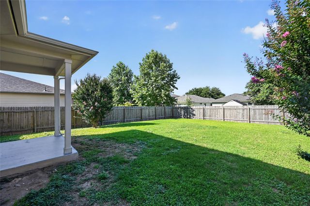 504 Old Peak RD, Georgetown, TX 78626
