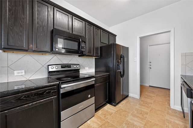 504 Old Peak RD, Georgetown, TX 78626