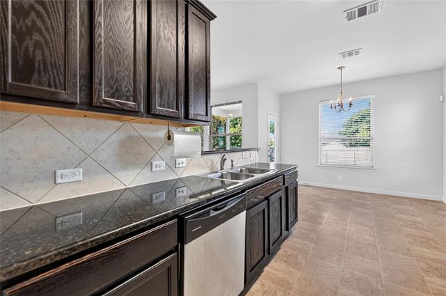 504 Old Peak RD, Georgetown, TX 78626