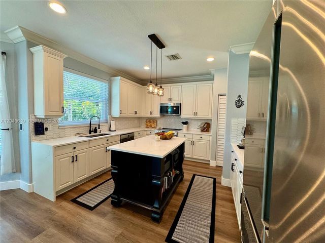 12917 SW 23rd St, Miramar, FL 33027