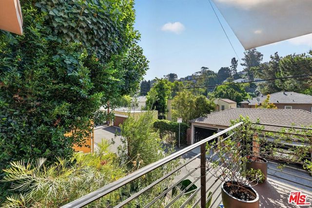1515 Rendall Place, Los Angeles, CA 90026