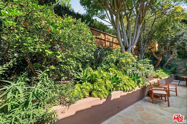 1515 Rendall Place, Los Angeles, CA 90026