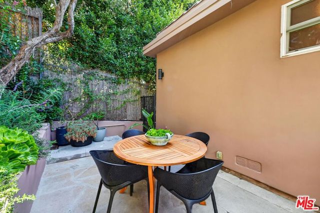 1515 Rendall Place, Los Angeles, CA 90026