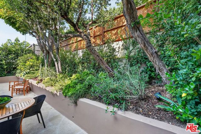 1515 Rendall Place, Los Angeles, CA 90026