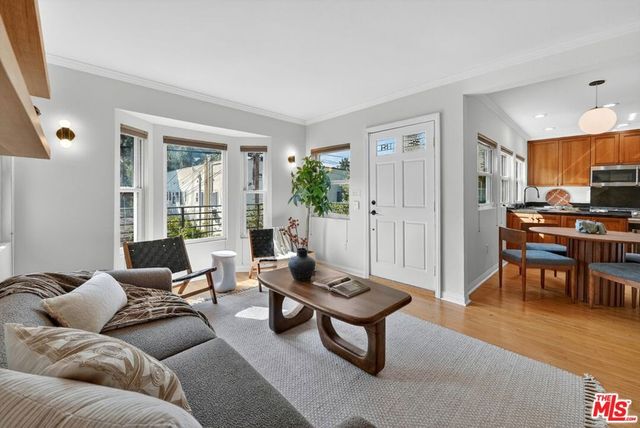 1515 Rendall Place, Los Angeles, CA 90026