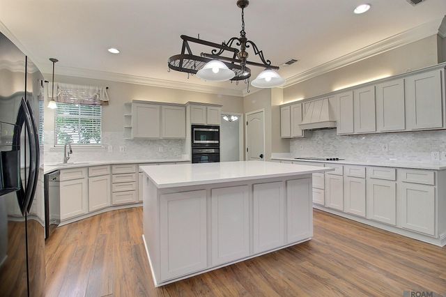 17017 Fir Ave, Greenwell Springs, LA 70739
