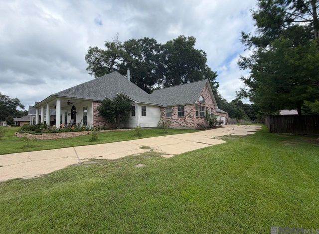 17017 Fir Ave, Greenwell Springs, LA 70739