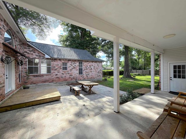 17017 Fir Ave, Greenwell Springs, LA 70739