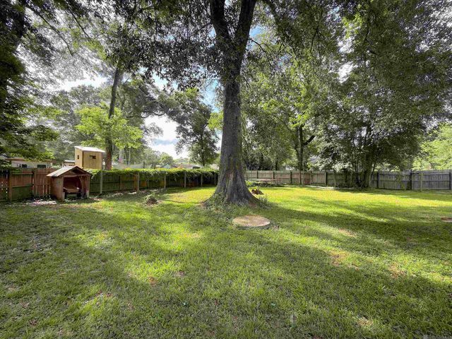 17017 Fir Ave, Greenwell Springs, LA 70739