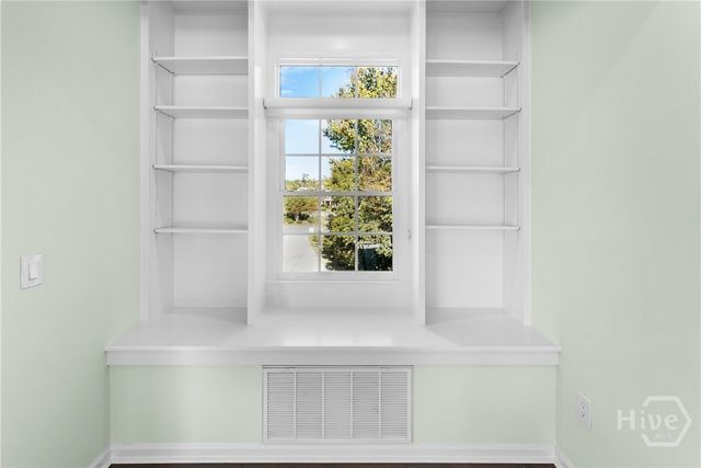 12 Amberwood Circle, Savannah, GA 31405