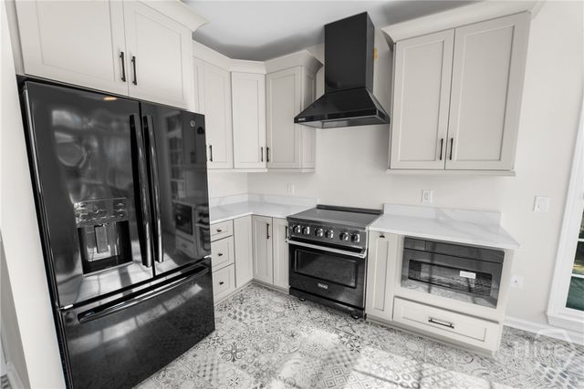 12 Amberwood Circle, Savannah, GA 31405