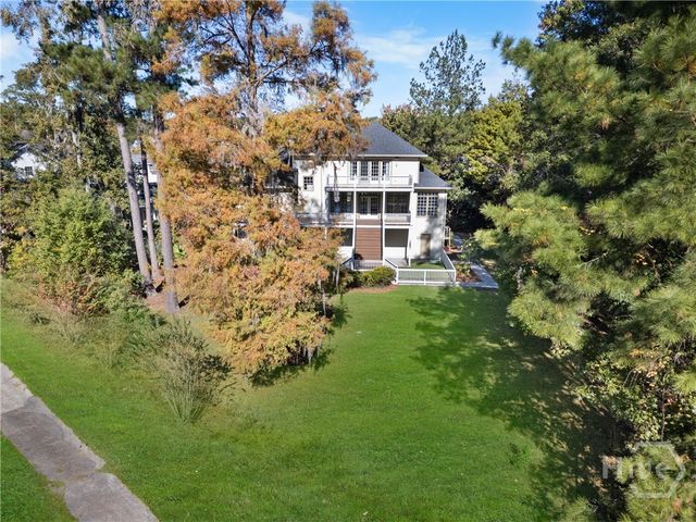 12 Amberwood Circle, Savannah, GA 31405