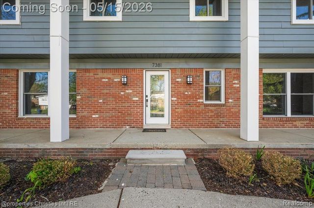 7381 Cathedral Drive, Bloomfield Hills, MI 48301