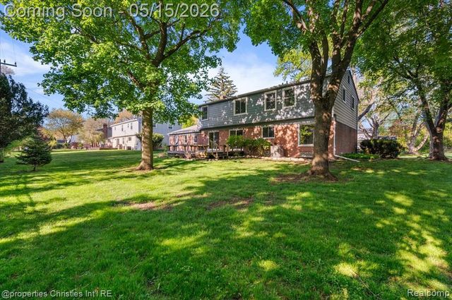 7381 Cathedral Drive, Bloomfield Hills, MI 48301