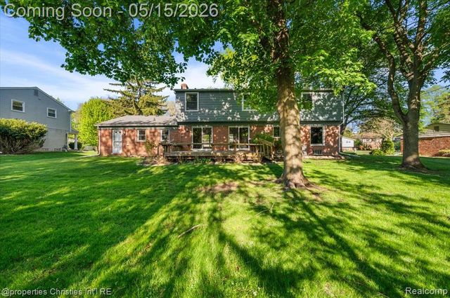 7381 Cathedral Drive, Bloomfield Hills, MI 48301