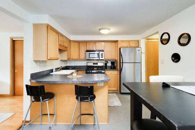 6845 N Northwest Highway 1E, Chicago, IL 60631