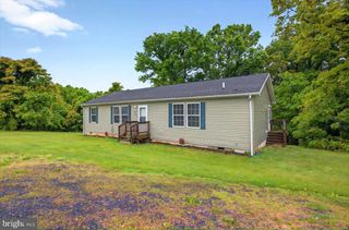 4767 S OX RD, Edinburg, VA 22824