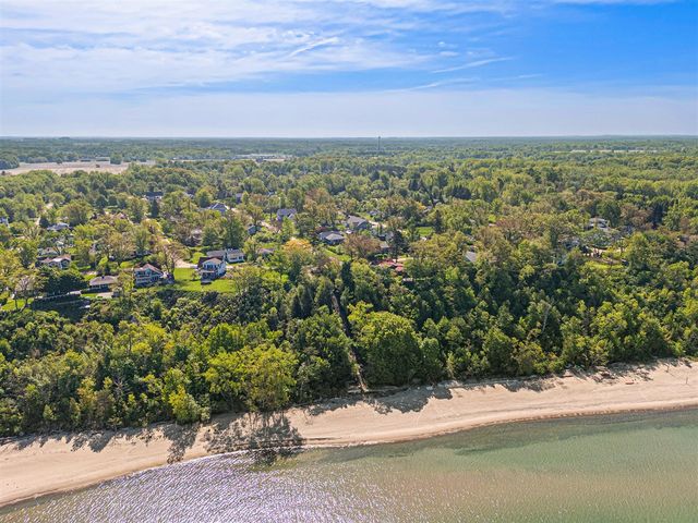 East Drive, South Haven, MI 49090