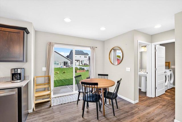 618 Prospect Road, Waunakee, WI 53597