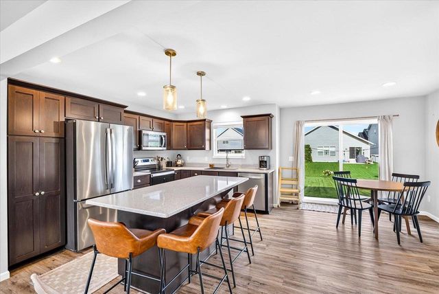 618 Prospect Road, Waunakee, WI 53597